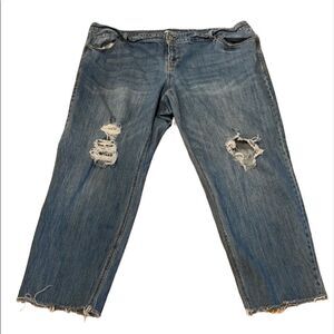 OLD NAVY 𝅺ripped jeans size 22 . Good condition